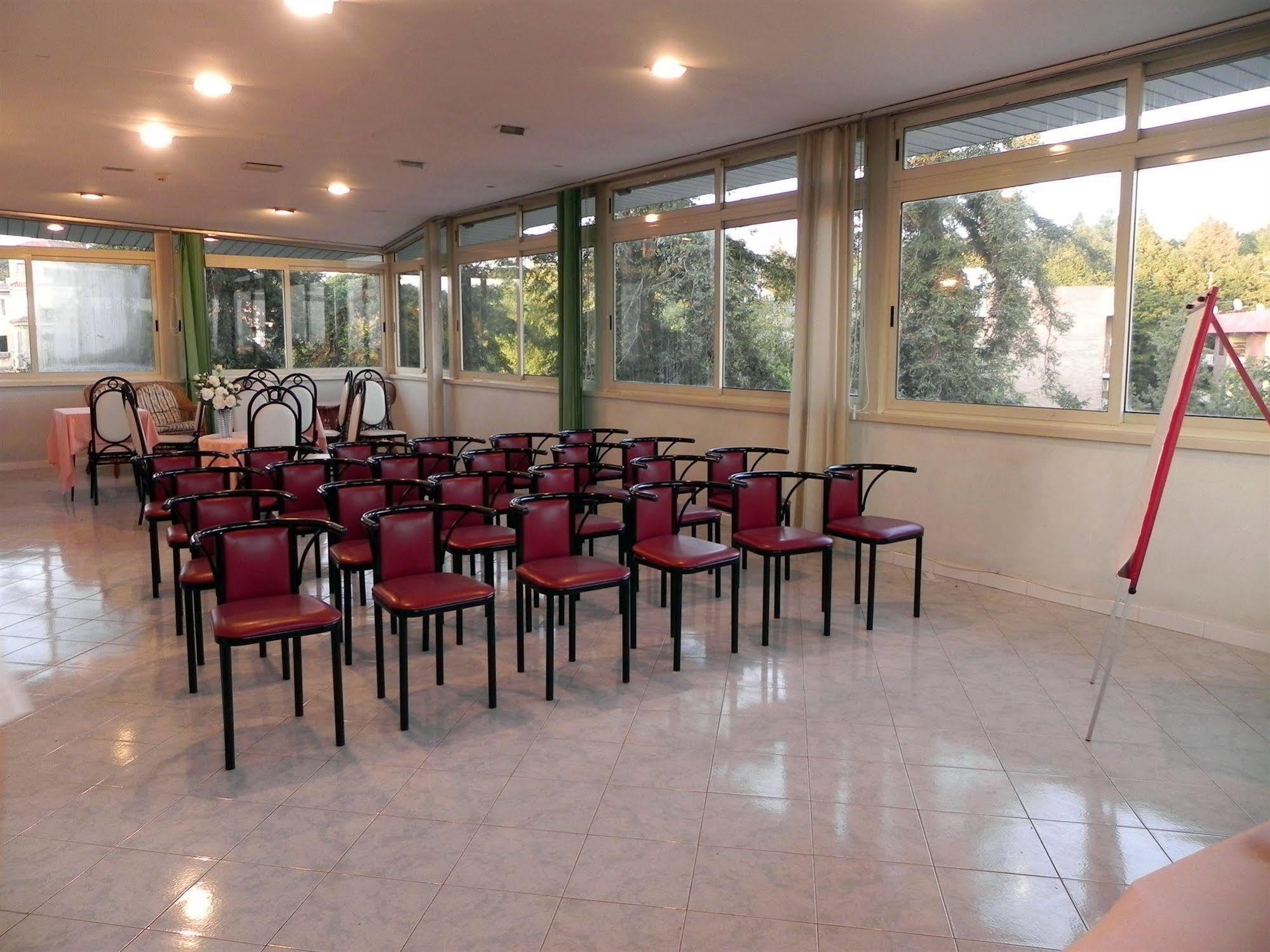 Hotel Villa Robinia Genzano di Roma Exterior foto